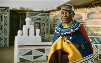 Người đàn bà với sứ mệnh bảo tồn văn hoá người Ndebele (Nam Phi)