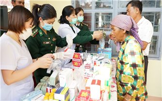 Xuân Biên phòng - Ấm lòng dân bản trên biên giới Đức Cơ