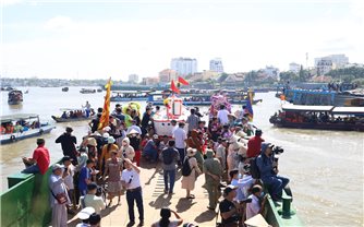 Lễ hội Tống Phong vùng sông nước miền Tây Nam Bộ