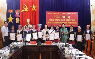 Mù Cang Chải (Yên Bái): Trên 500 phụ nữ và trẻ em gái Mông được xóa mù chữ