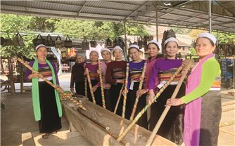 Múa Keng Loóng - Sự sáng tạo tài tình của người Thái