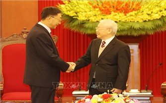 Tổng Bí thư Nguyễn Phú Trọng tiếp Bí thư Đảng ủy Khu tự trị dân tộc Choang Quảng Tây (Trung Quốc)