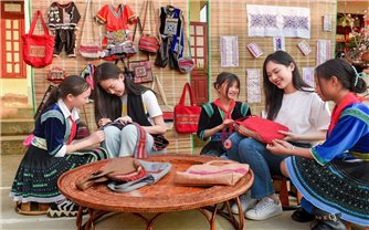 Nuôi dưỡng tình yêu văn hóa dân tộc cho giới trẻ - Nhìn từ hoạt động của CLB Nắng