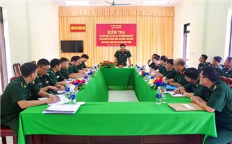 Kiểm tra việc học ngoại ngữ và tiếng DTTS của cán bộ, chiến sĩ Biên phòng tỉnh Thừa Thiên Huế