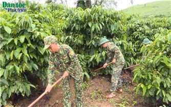 Bộ đội Biên phòng giúp đồng bào DTTS thay đổi nếp nghĩ, cách làm