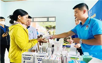 Kon Tum: Tổ chức “Hành trình về nguồn” với nhiều hoạt động ý nghĩa