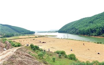 Những người phụ nữ Chứt ở Rào Tre…