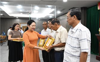 Thứ trưởng, Phó Chủ nhiệm UBDT Nông Thị Hà gặp mặt đại biểu Người có uy tín tỉnh Cà Mau và tỉnh Quảng Bình