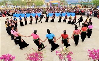 Biểu tượng tín ngưỡng trong di sản phi vật thể của đồng bào DTTS