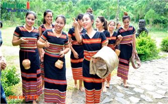 Dân tộc Tà Ôi