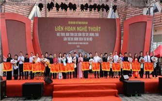 Khai mạc Liên hoan nghệ thuật hát Then, đàn Tính lần thứ VII