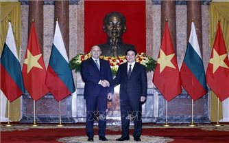 Chủ tịch nước Lương Cường hội đàm với Tổng thống Bulgaria