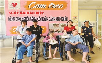 Hành trình yêu thương của người thầy thuốc vùng cao