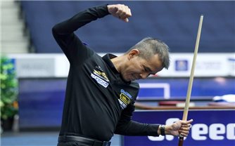 Trần Quyết Chiến lần thứ 3 nâng cao chức vô địch World Cup billiards carom 3 băng