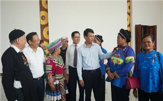 Người có uy tín giữ vai trò quan trọng trong xây dựng nông thôn mới ở Lào Cai