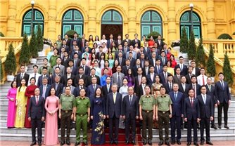 Chủ tịch nước Tô Lâm gặp mặt cán bộ, công chức, viên chức Văn phòng Chủ tịch nước