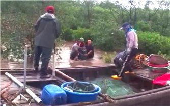 Quảng Ninh: 2 người thương vong do bị sét đánh vào thuyền nan