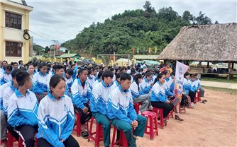 Nam Giang (Quảng Nam): Phát động phòng chống xâm hại phụ nữ và trẻ em