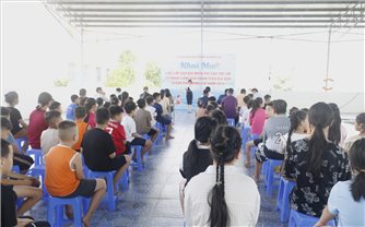 Móng Cái (Quảng Ninh): Mở 6 lớp dạy bơi miễn phí cho trẻ em có hoàn cảnh khó khăn