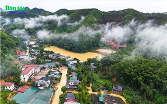 Lục Yên (Yên Bái): Giao thông vẫn tê liệt, công tác cứu trợ đồng bào bị gián đoạn