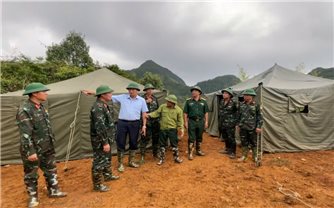 Cao Bằng: Dựng 86 nhà bạt cho người dân vùng sạt lở sinh sống tạm thời