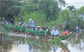Phum sóc Khmer hối hả tập luyện cho hội đua ghe Ngo lớn nhất năm