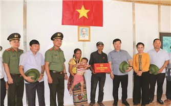 An cư là mục tiêu duy nhất ở vùng lũ Mỹ Lý