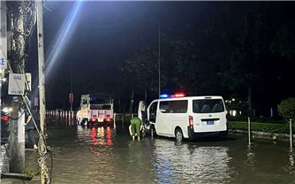 Cần Thơ: Rò rỉ điện khi triều cường đang dâng cao khiến 2 học sinh tử vong thương tâm