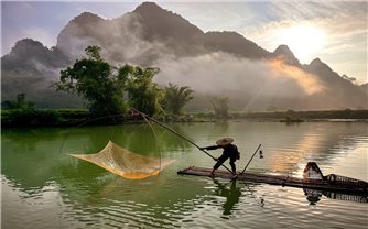 Ngọc Côn - Bức tranh thủy mặc nơi biên cương