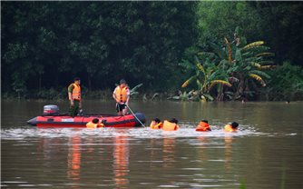 Quảng Ngãi: Tìm thấy thi thể một nam thanh niên mất tích trong mưa lũ