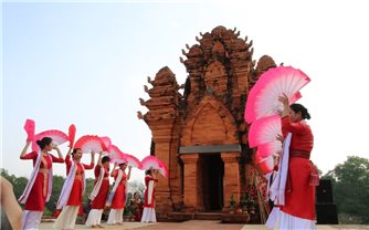 Dời thời gian tổ chức Ngày hội văn hóa dân tộc Chăm lần thứ VI sang đầu tháng 12