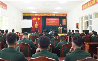 Đắk Lắk: Bồi dưỡng kiến thức dân tộc cho sĩ quan, quân nhân chuyên nghiệp