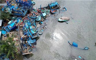 Thủ tướng yêu cầu khẩn trương đánh giá thiệt hại và khắc phục nhanh hậu quả bão, lũ tại khu vực Trung Bộ