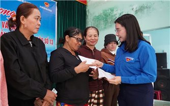 Trung ương Đoàn hỗ trợ gần 3 tỷ đồng giúp người dân Đắk Lắk khắc phục hậu quả bão số 13