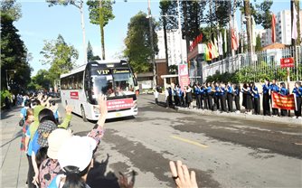 Hơn 290 y bác sĩ, cán bộ Đồng Nai lên đường hỗ trợ đồng bào vùng lũ Đắk Lắk