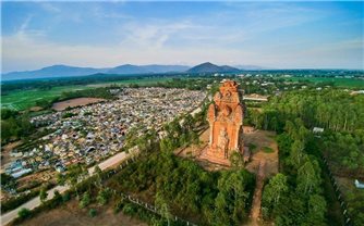 Tháp Cánh Tiên - Vẻ đẹp ngàn năm giữa miền đất võ