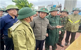 Phó Thủ tướng Trần Hồng Hà kiểm tra, chỉ đạo công tác phòng, chống bão số 13