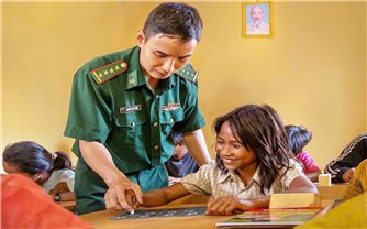 Những thầy giáo quân hàm xanh thắp sáng tri thức miền biên viễn