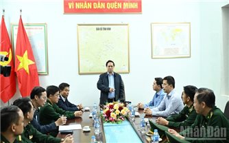 Thủ tướng Phạm Minh Chính thăm, làm việc với Đồn Biên phòng Yên Khương