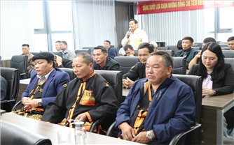 Thứ trưởng Nông Thị Hà gặp mặt Người có uy tín trong đồng bào DTTS tỉnh Quảng Ninh