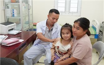 Sơn Thủy đẩy mạnh chăm sóc sức khỏe cho đồng bào DTTS