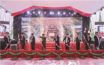 Ấm áp nghĩa tình ở vùng biên Lóng Sập