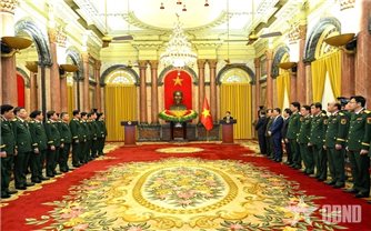Chủ tịch nước trao Quyết định thăng quân hàm Thượng tướng đối với hai sỹ quan quân đội