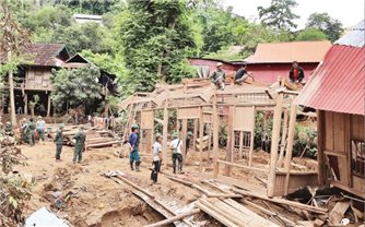 Thủ tướng yêu cầu tập trung khắc phục cơ sở hạ tầng, khôi phục sản xuất kinh doanh sau bão lũ tại khu vực Trung Bộ