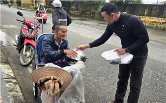 Bữa cơm giá 2.000 đồng của Thiếu tá quân đội