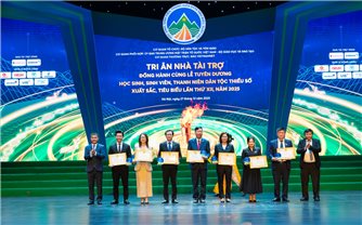 Agribank được vinh danh nhiều năm đồng hành Lễ Tuyên dương học sinh, sinh viên, thanh niên DTTS xuất sắc, tiêu biểu