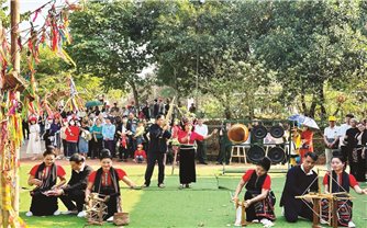 Hài hòa giữa tri thức hiện đại và hồn cốt Tây Bắc