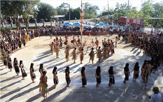 Kon Tum: Lan tỏa giá trị văn hóa cồng chiêng, xoang trong trường học