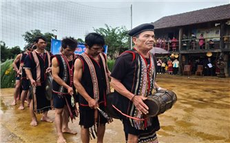 Già làng giữ tinh hoa văn hóa nơi thung lũng phù sa