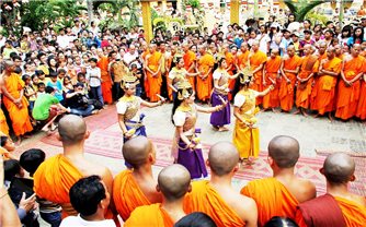 Kiên Giang: Tạo điều kiện để đồng bào Khmer đón Tết cổ truyền Chôl Chnam Thmây đoàn kết, vui tươi, an toàn, tiết kiệm